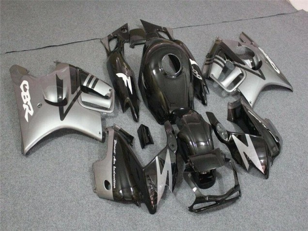 Honda CBR 600 F3 95-98 Motorrad VollVerkleidungen & Plastik - Schwarz Honda CBR 600 F3 95-98 Motorrad VollVerkleidungen & Plastik - Schwarz