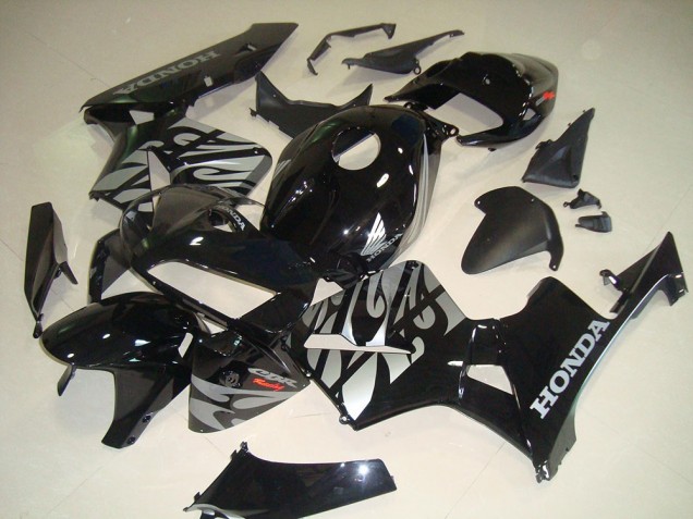 Honda CBR 600 RR 05-06 Motorrad Verkleidungen - Schwarze Weiße Flamme Honda CBR 600 RR 05-06 Motorrad Verkleidungen - Schwarze Weiße Flamme