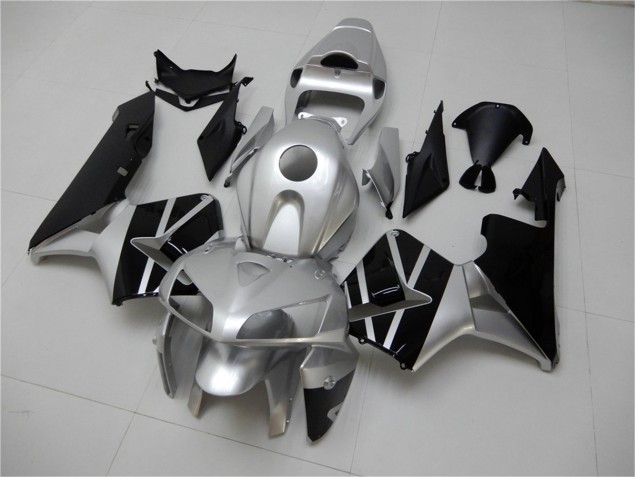 Honda CBR 600 RR 05-06 Motorrad Verkleidungen - Silber Schwarz Honda CBR 600 RR 05-06 Motorrad Verkleidungen - Silber Schwarz