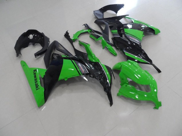 Kawasaki ZX 300R 13-16 Motorrad Verkleidung - Schwarz Grün Kawasaki ZX 300R 13-16 Motorrad Verkleidung - Schwarz Grün