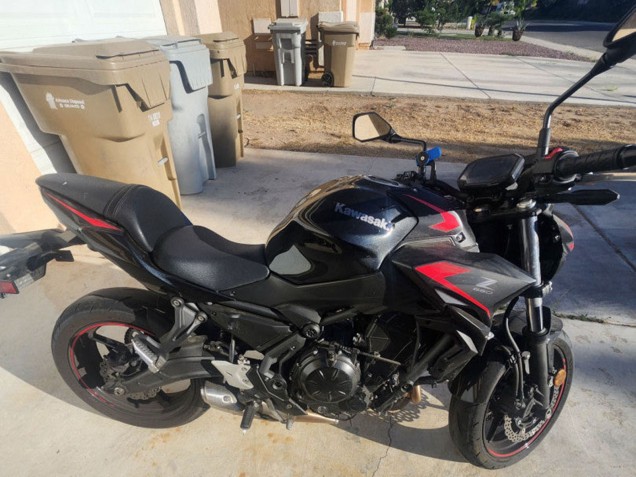 Großhandel Kawasaki Ninja Z650 Motorrad Verkleidung 2020-2023 - Schwarz Rot