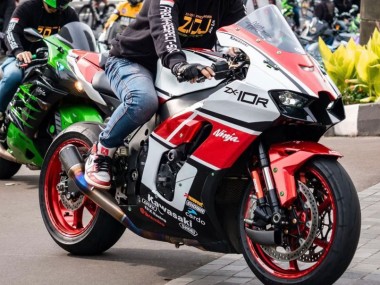 Großhandel Kawasaki ZX10R Motorrad Verkleidung 2021-2025 - Weiss Rot Schwarz