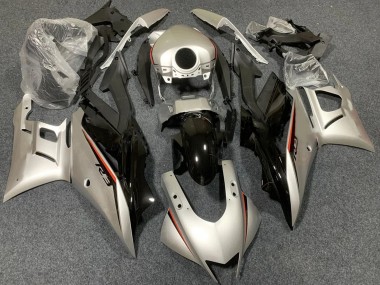 Großhandel Yamaha YZF R3/R25 Motorrad Verkleidung 2022-2024 - HellGold Glanzendes Schwarz