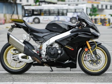 Großhandel Aprilia RSV4 1100 Motorrad Verkleidung 2021-2024 - Schwarz
